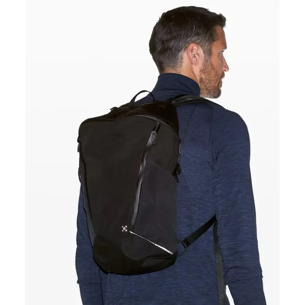 Lululemon More Miles Active Backpack 17L Black
